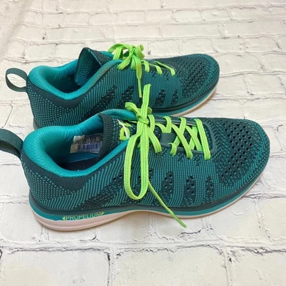 APL Running Shoes - Picture 1 of 8